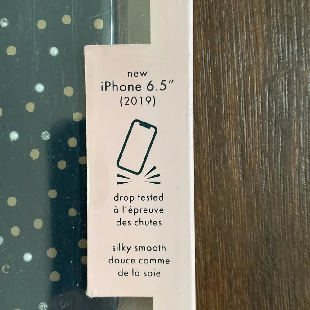 New !! I phone 11 Kate Spade case,new,not used.